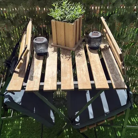 Lejlighed Lumineux Avec Balcon A *