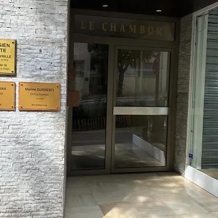 Lumineux Avec Balcon A Nicea